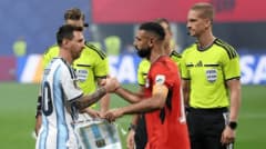 Salah: “Chúng tôi tin vào định mệnh của Allah; mọi người đã chứng kiến quyết định của trọng tài, tôi không có gì để bình luận thêm”