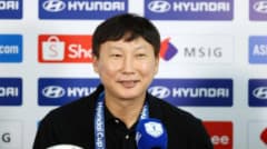 HLV Kim Sang‑sik bình luận về áo trắng sau chiến thắng trước Indonesia