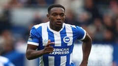 Chelsea và Welbeck ký hợp đồng 2 năm; Brighton cho phép kiểm tra y tế