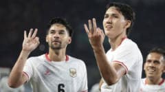 Indonesia đánh bại Campuchia 5-1, Baker ghi hat-trick trong trận khai mạc