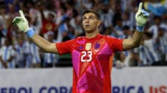 Emiliano Martinez: Việc chuyển Messi sang cánh chính là yếu tố quyết định giúp đội chúng tôi lội ngược dòng