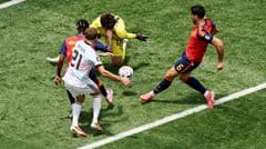 Tây Ban Nha vào bán kết sau thắng Bỉ 2-1 nhờ bàn thắng cuối cùng