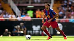 Mundo Deportivo: Real Madrid phát cuồng vì bỏ lỡ Rodri, trong khi anh đã trở thành thần tượng mới của CĐV Barca