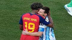 Yamal: Nếu ai đó nói Messi hay Rodri xứng đáng giành Quả bóng vàng hơn, quan điểm đó hoàn toàn đáng được tôn trọng