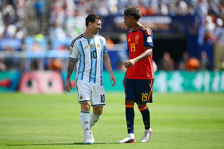 Argentina là đội thứ hai trong lịch sử không có cú sút nào trong hiệp 1 của trận chung kết World Cup – trước đó là Pháp tại kỳ 2022 Argentina là đội thứ hai trong lịch sử không có cú sút nào trong hiệp 1 của trận chung kết World Cup – trước đó là Pháp tại kỳ 2022