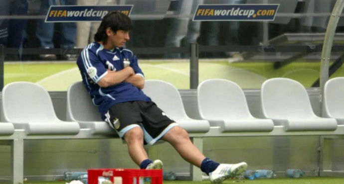Messi sẽ ngồi dự bị trong trận trước Jordan, đây là lần đầu tiên trong 20 năm tại World Cup Messi sẽ ngồi dự bị trong trận trước Jordan, đây là lần đầu tiên trong 20 năm tại World Cup