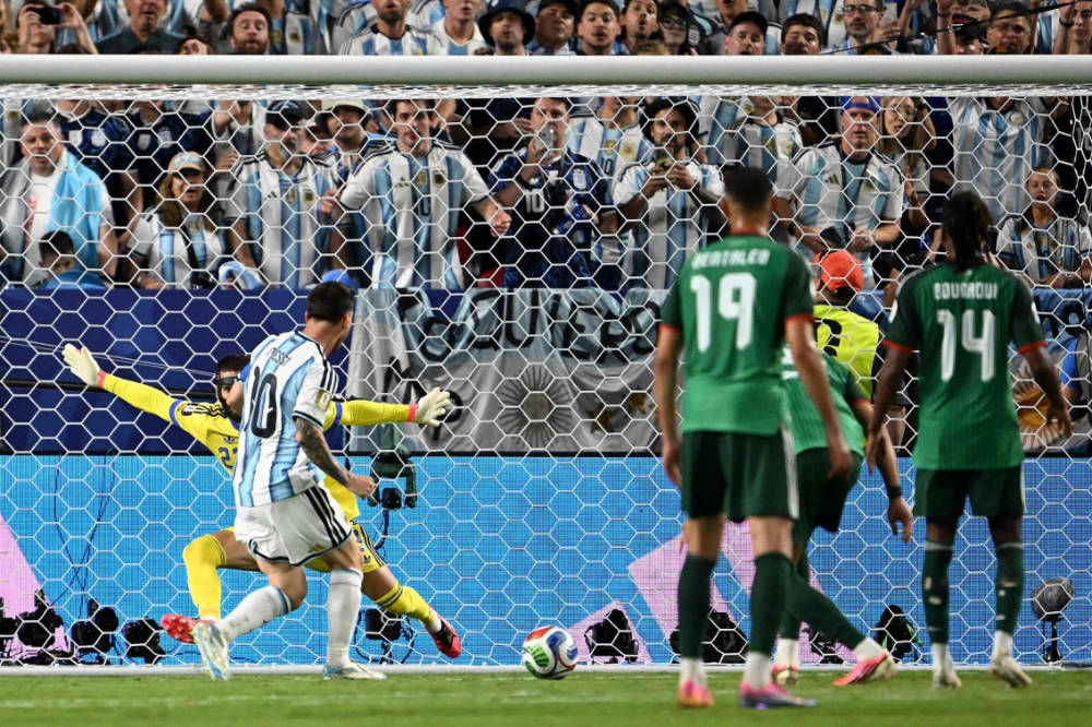 Argentina 3-0 Algeria | Messi lập hat-trick, nhà đương kim vô địch khởi đầu thuận lợi Argentina 3-0 Algeria | Messi lập hat-trick, nhà đương kim vô địch khởi đầu thuận lợi