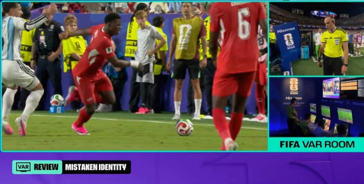 Argentina 3-1 Thụy Sĩ | Embolo nhận thẻ vàng thứ 2 vì ăn vạ, nhà ĐKVĐ chật vật vào bán kết Argentina 3-1 Thụy Sĩ | Embolo nhận thẻ vàng thứ 2 vì ăn vạ, nhà ĐKVĐ chật vật vào bán kết