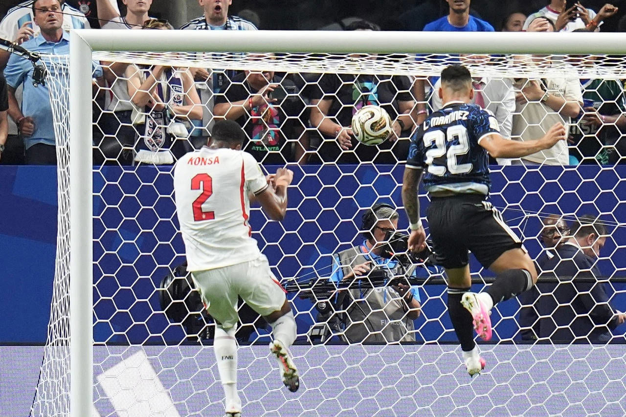 Anh 1-2 Argentina | Messi cú đúp kiến tạo, Argentina ngược dòng ngoạn mục ở phút cuối