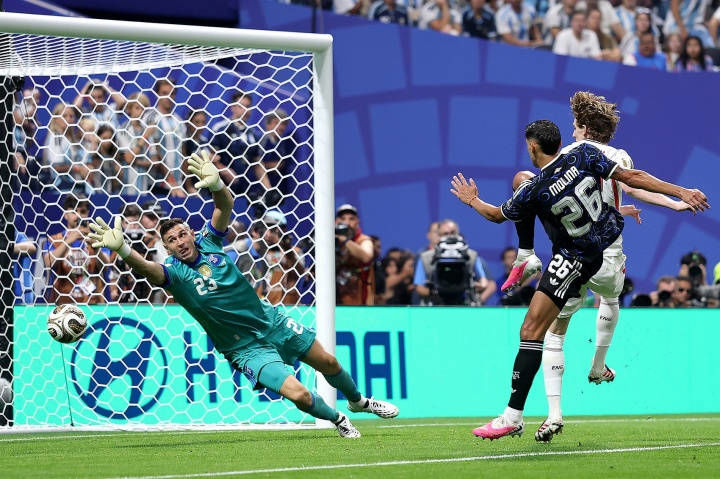 Anh 1-2 Argentina | Messi cú đúp kiến tạo, Argentina ngược dòng ngoạn mục ở phút cuối