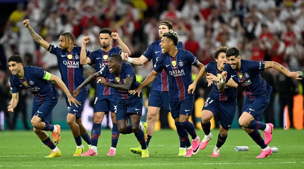 Bảo vệ thành công chức vô địch Champions League! Paris Saint Germain đánh bại Arsenal trên loạt sút luân lưu Bảo vệ thành công chức vô địch Champions League! Paris Saint Germain đánh bại Arsenal trên loạt sút luân lưu