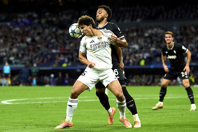 Sky: Gonzalo và Palacios đang kiểm tra y tế tại Fulham, tổng phí chuyển nhượng khoảng 42,3 triệu bảng