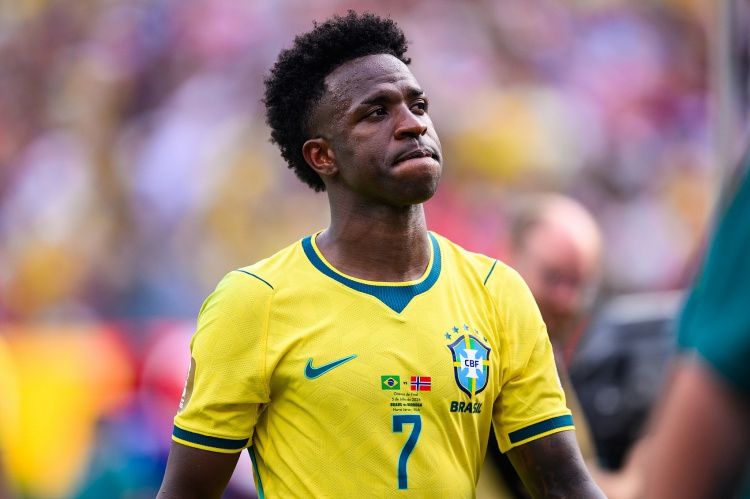 Arsenal sẵn sàng phá kỷ lục lương để chiêu mộ Vinícius, nguồn tài chính không là rào cản
