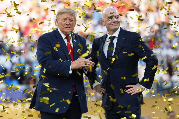 Lần đầu tiên Tổng thống Trump trao cúp! Tây Ban Nha vô địch World Cup 2026, đội trưởng Rodri giành Quả bóng Vàng World Cup! Lần đầu tiên Tổng thống Trump trao cúp! Tây Ban Nha vô địch World Cup 2026, đội trưởng Rodri giành Quả bóng Vàng World Cup!