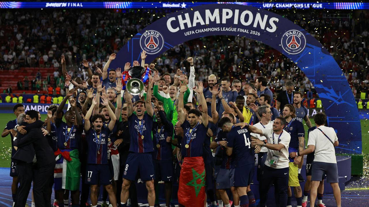 Bảo vệ thành công chức vô địch Champions League! Paris Saint Germain đánh bại Arsenal trên loạt sút luân lưu Bảo vệ thành công chức vô địch Champions League! Paris Saint Germain đánh bại Arsenal trên loạt sút luân lưu