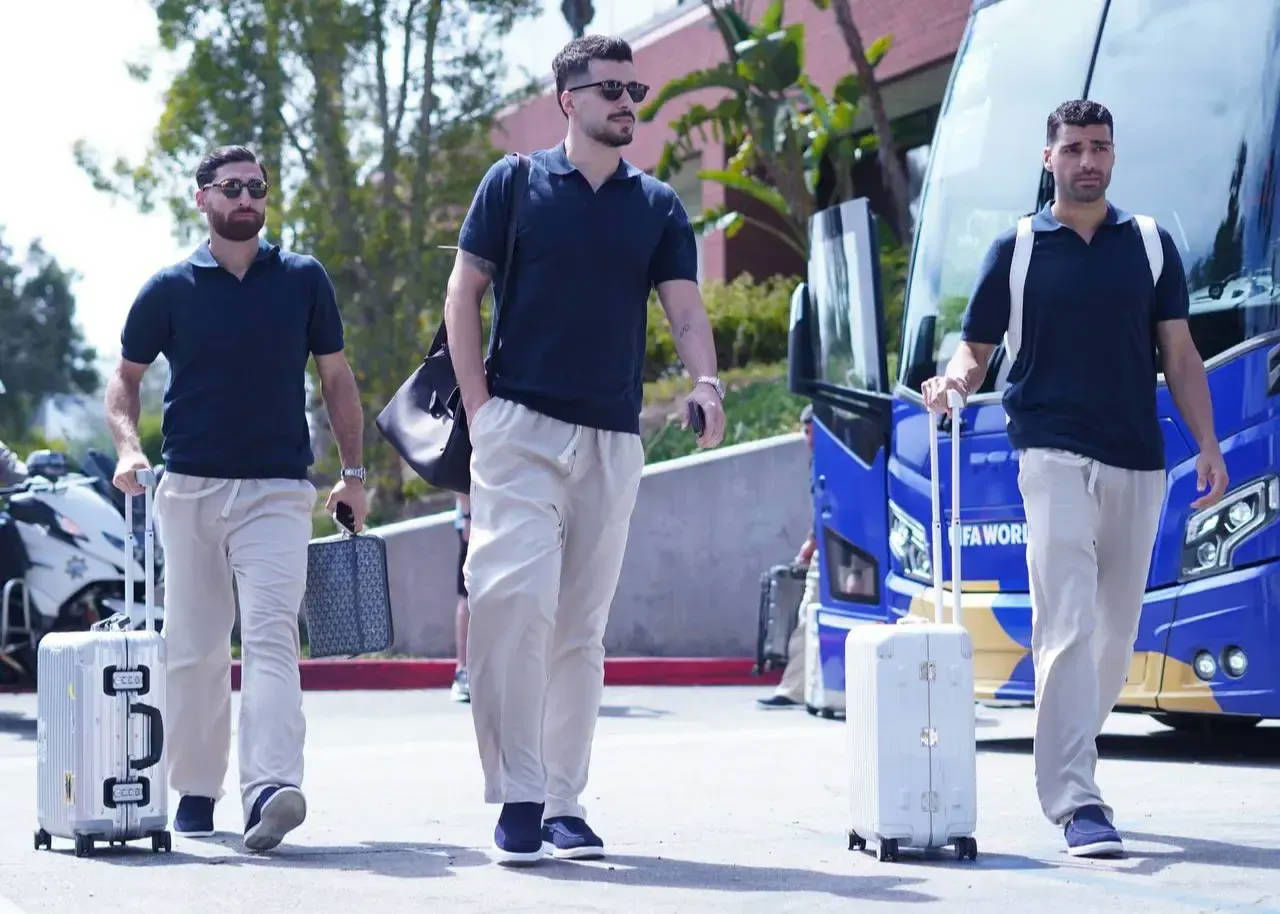 Xui xẻo! Iran bị yêu cầu rời Mỹ ngay sau trận đấu, không được ở lại qua đêm và còn gặp sự cố chậm chuyến bay