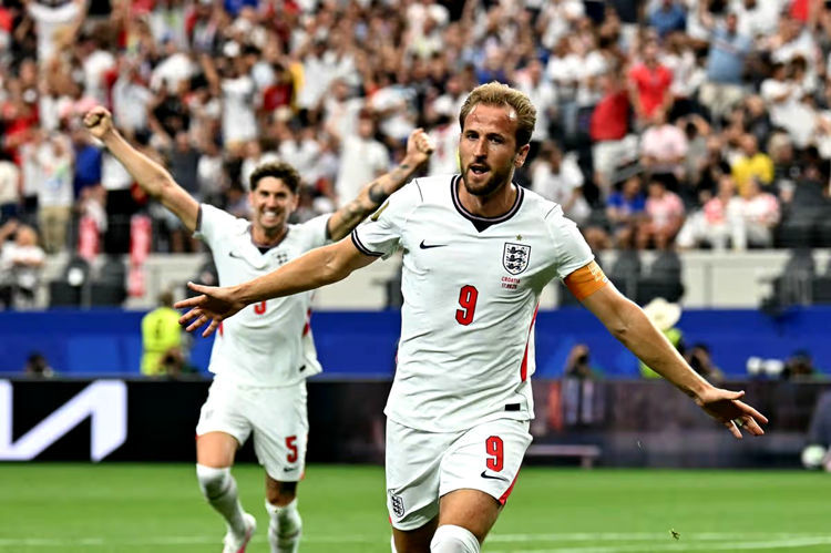 Cuộc chiến bàn thắng! Anh 4-2 Croatia, Kane lập cú đúp, Bellingham ghi bàn, Rashford vào sân từ ghế dự bị tỏa sáng Cuộc chiến bàn thắng! Anh 4-2 Croatia, Kane lập cú đúp, Bellingham ghi bàn, Rashford vào sân từ ghế dự bị tỏa sáng