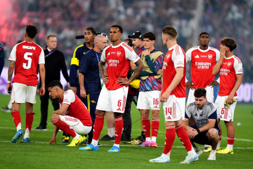 Bảo vệ thành công chức vô địch Champions League! Paris Saint Germain đánh bại Arsenal trên loạt sút luân lưu Bảo vệ thành công chức vô địch Champions League! Paris Saint Germain đánh bại Arsenal trên loạt sút luân lưu