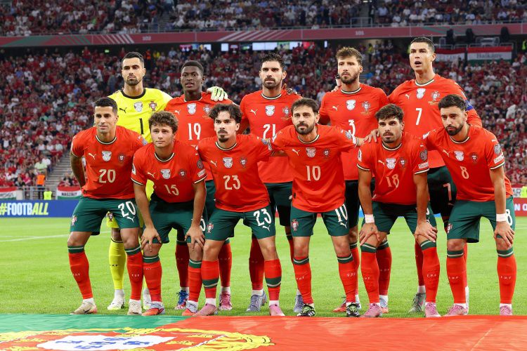 Basiliev là ứng cử viên sáng giá, nhưng tôi ủng hộ Bồ Đào Nha giành chiến thắng, Ronaldo và Messi cần chạy nhiều hơn Basiliev là ứng cử viên sáng giá, nhưng tôi ủng hộ Bồ Đào Nha giành chiến thắng, Ronaldo và Messi cần chạy nhiều hơn