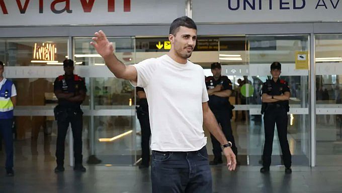 Rodri: Giấc mơ khoác áo Barca, sẵn sàng chiến đấu vì Champions League