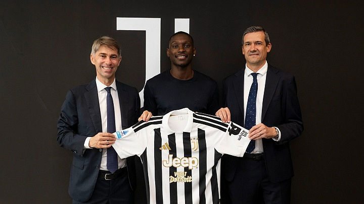 Juventus chiêu mộ tiền đạo người Pháp 27 tuổi Kolo Muani, tổng phí chuyển nhượng có thể lên tới 50 triệu euro Juventus chiêu mộ tiền đạo người Pháp 27 tuổi Kolo Muani, tổng phí chuyển nhượng có thể lên tới 50 triệu euro