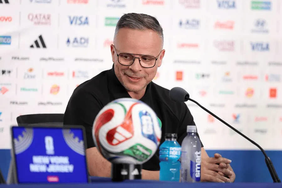 HLV Morocco: Mục tiêu là tiếp nối thành tích vào bán kết World Cup 2022, chúng tôi rất tự tin HLV Morocco: Mục tiêu là tiếp nối thành tích vào bán kết World Cup 2022, chúng tôi rất tự tin
