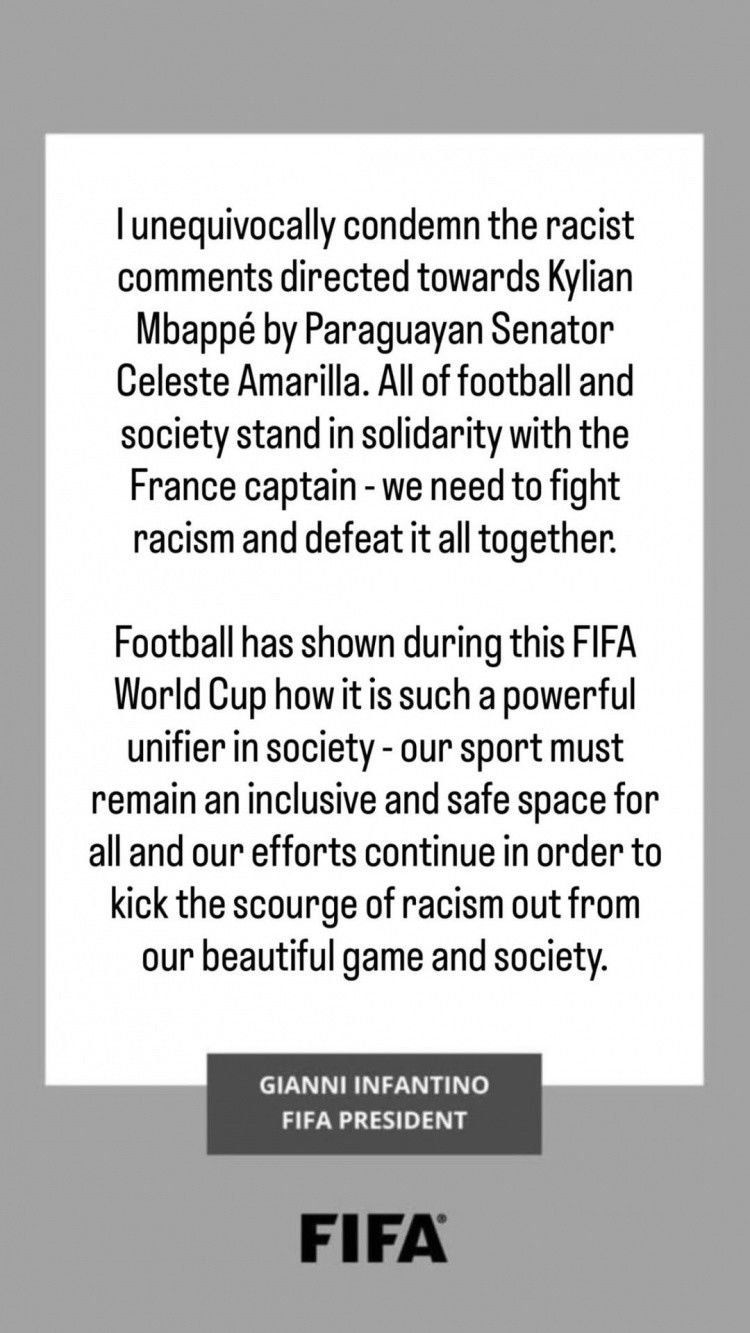 Chủ tịch FIFA Infantino ra tuyên bố lên án những phát ngôn mang tính phân biệt chủng tộc của một nghị sĩ Paraguay nhằm vào Mbappe Chủ tịch FIFA Infantino ra tuyên bố lên án những phát ngôn mang tính phân biệt chủng tộc của một nghị sĩ Paraguay nhằm vào Mbappe