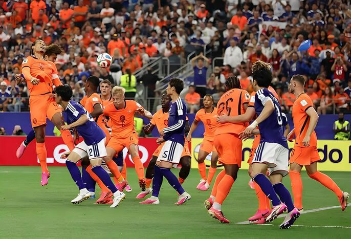 Hai lần gỡ hòa! Nhật Bản cầm hòa Hà Lan 2-2, Virgil van Dijk ghi bàn đầu tiên trong sự nghiệp World Cup