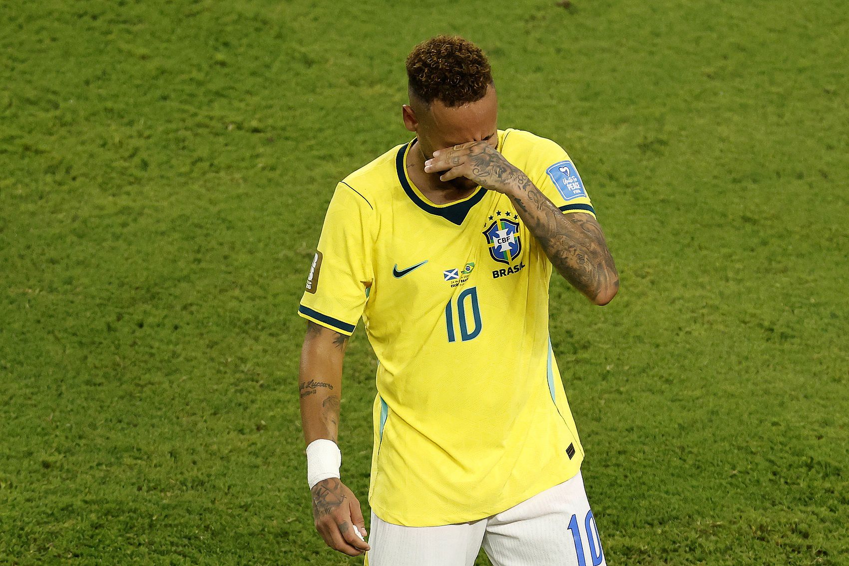 Neymar, 34 tuổi, tái khoác áo đội tuyển Brazil sau 981 ngày và bật khóc sau trận đấu Neymar, 34 tuổi, tái khoác áo đội tuyển Brazil sau 981 ngày và bật khóc sau trận đấu