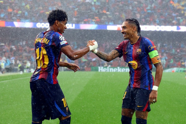 Phong độ bùng nổ! Barca đa điểm khai hỏa: Raphinha 8 bàn 1 kiến tạo, Yamal 5 bàn 2 kiến tạo, Fermín 4 bàn 2 kiến tạo Phong độ bùng nổ! Barca đa điểm khai hỏa: Raphinha 8 bàn 1 kiến tạo, Yamal 5 bàn 2 kiến tạo, Fermín 4 bàn 2 kiến tạo