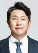 Ảnh huấn luyện viên Do-Kyun Kim