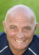 Ảnh huấn luyện viên Dick Campbell