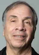 Ảnh huấn luyện viên Bruce Arena